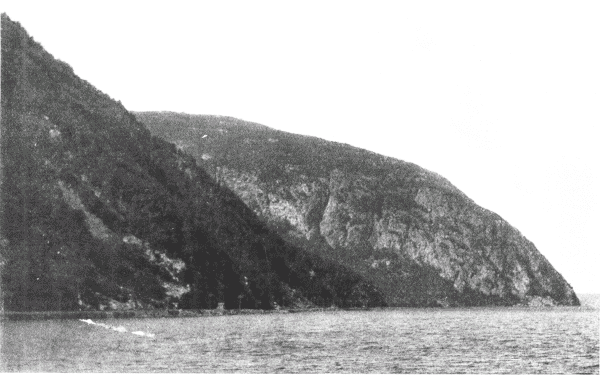 OLD CRO' NEST AND STORM KING